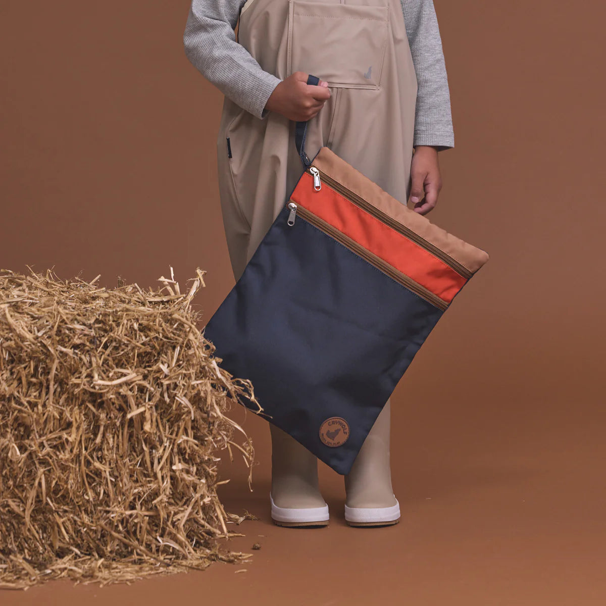 Crywolf Wet Bag Ash Colourblock lifestyle view