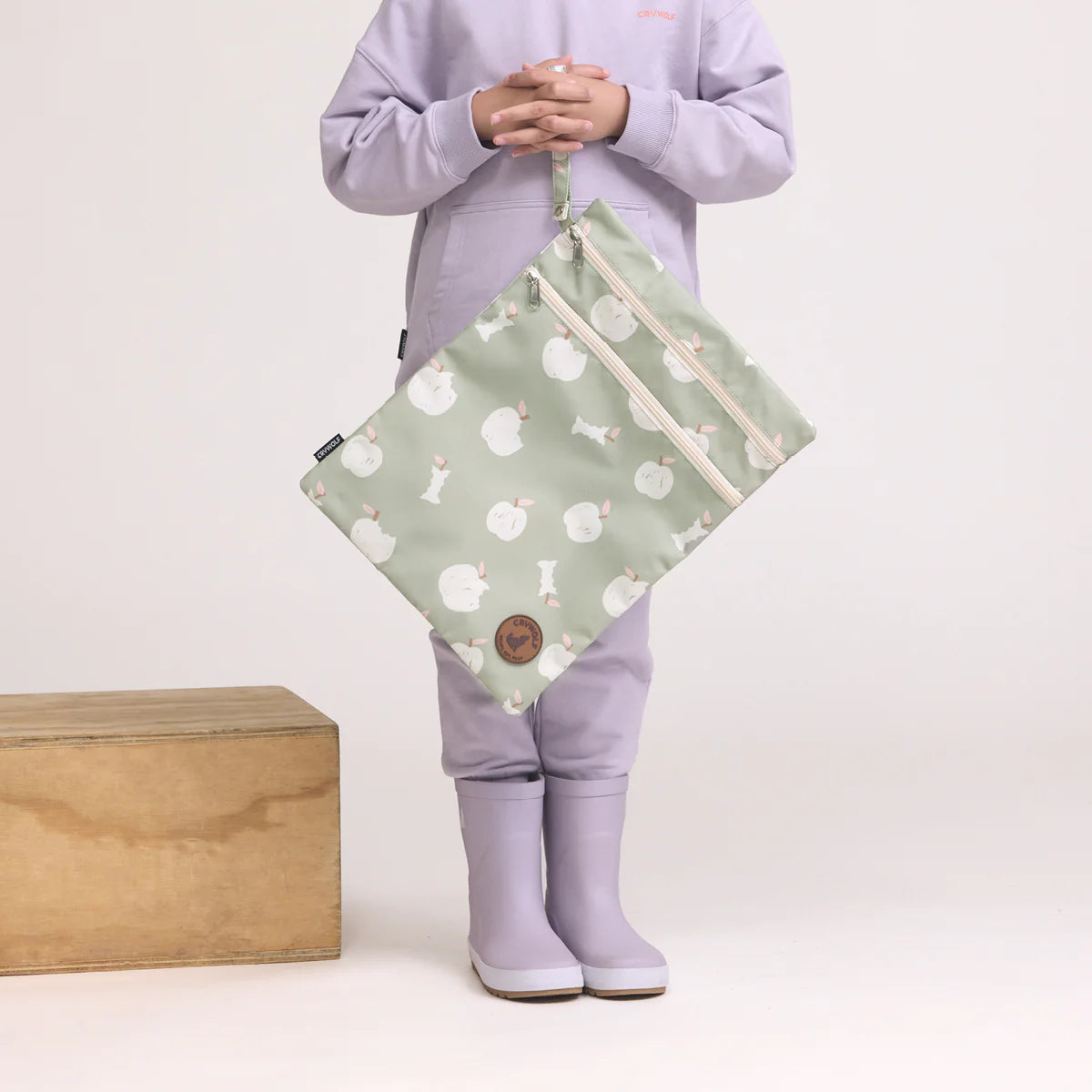 Crywolf Wet Bag Apple Grove lifestyle view