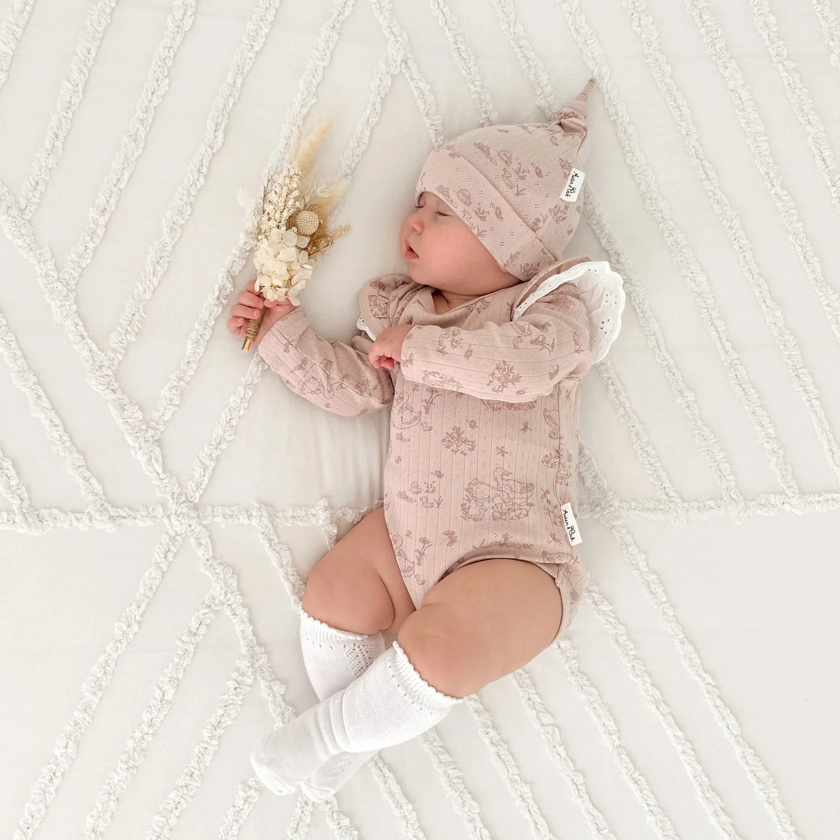 Aster & Oak | Organic Cotton Flutter Onsie Pale Mauve | Duck Family | White Fox & Co