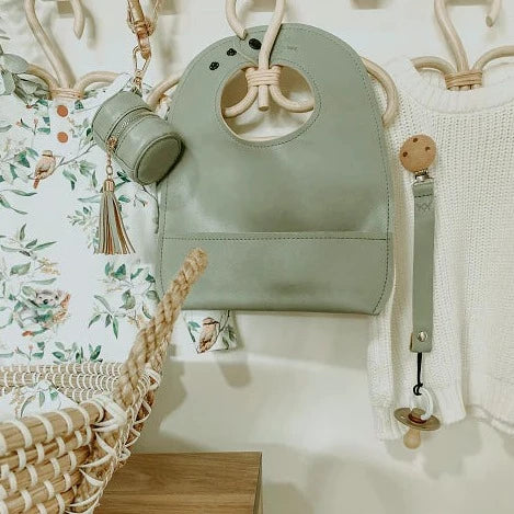 3 Little Crowns | Dummy Case in Sage | White Fox & Co