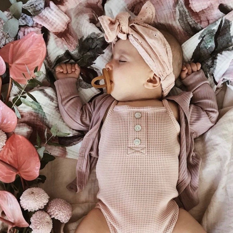 Mae + Rae | Topknot Brodiere | Dusty Pink | White Fox & Co
